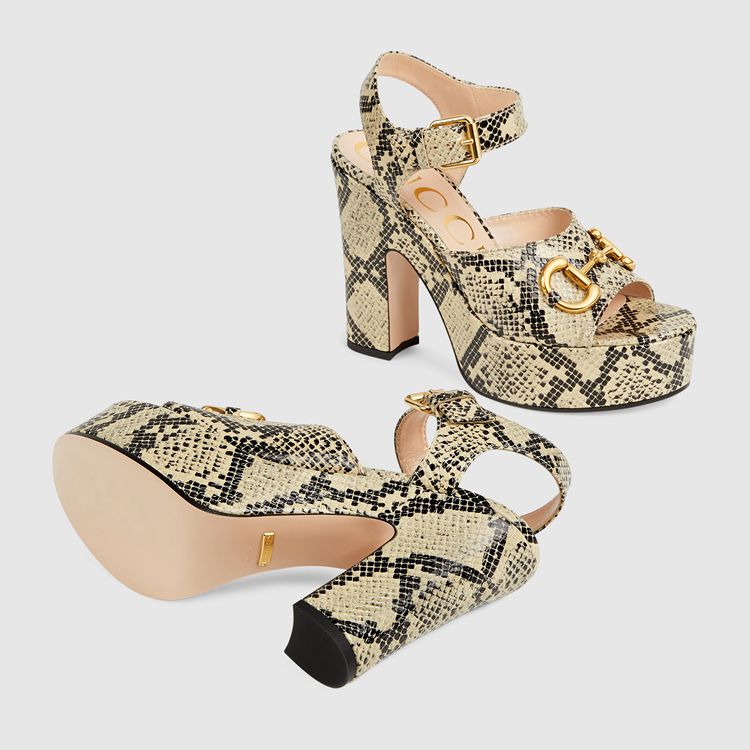 674776.19Y00.9719.006.100.0000.Light Womens platform sandal with Horsebit